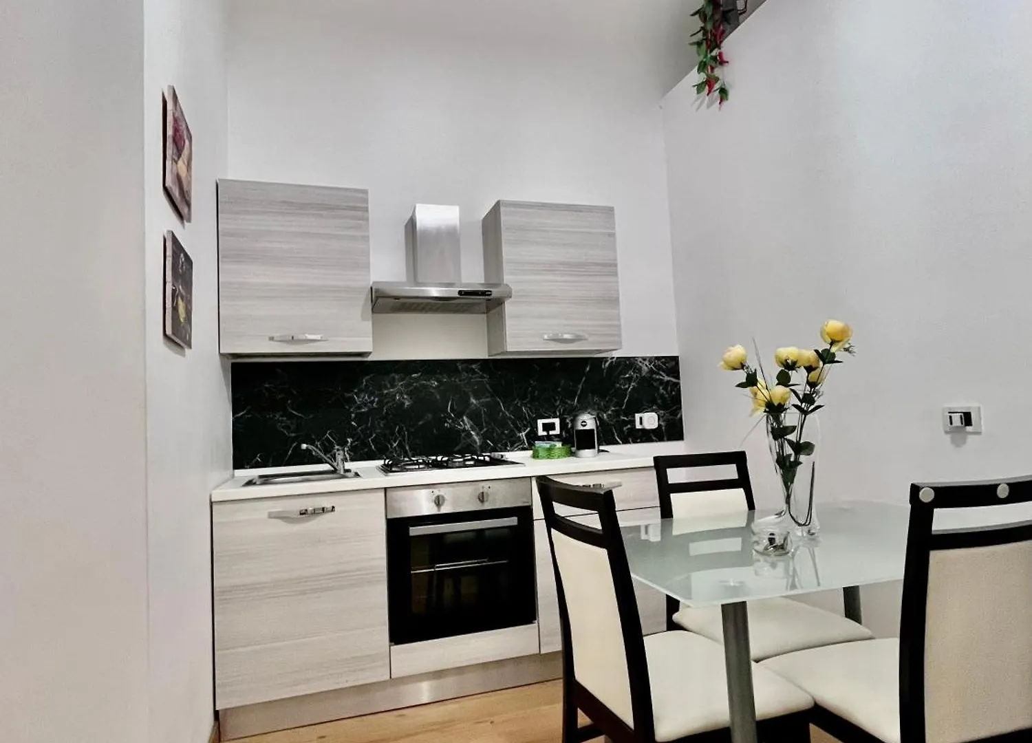 Mediterranea Sole Apartment Palermo 0*,  Italy